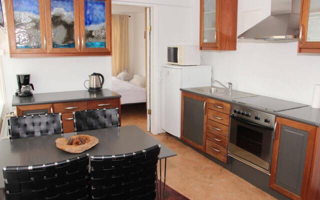 Acco Apartments