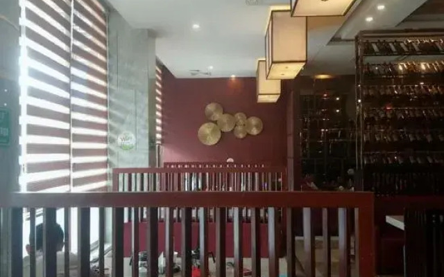 Kaiwei Hotel (Wanning High-speed Railway Station Branch)