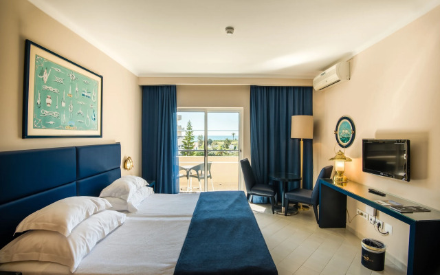 Отель Vila Galé Náutico