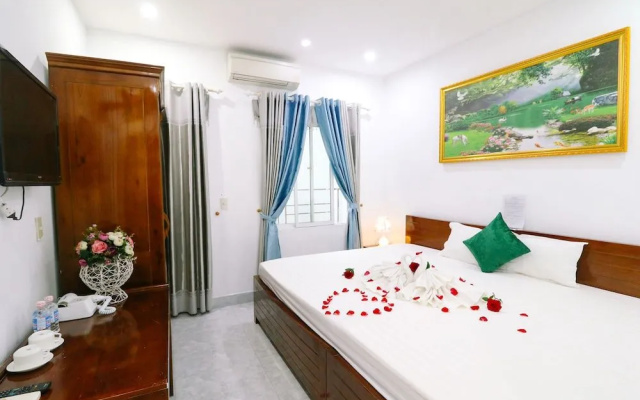 Catba Sunrise Hotel1
