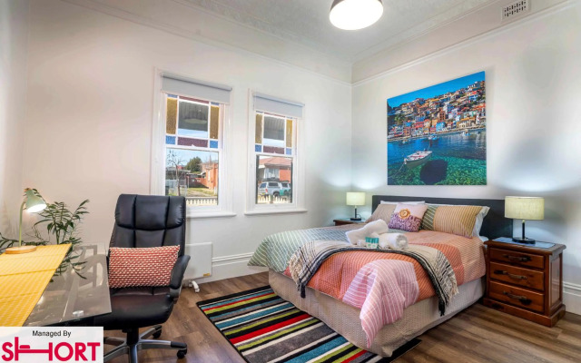 Paddington Villa 1 - Free Wi-fi, Netflix