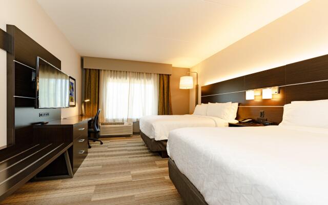 Holiday Inn Express & Suites Franklin - Berry Farms by IHG