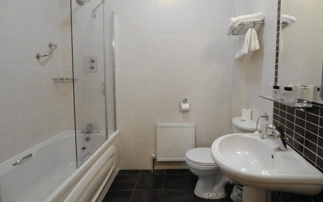 Coach House Hotel