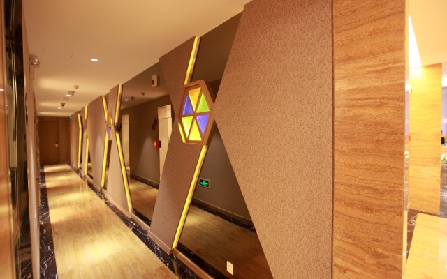 H-Hotel Riverside