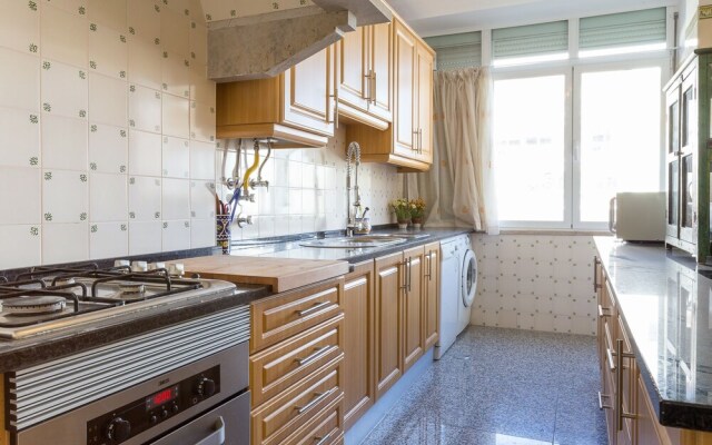 Carcavelos Beach Apt