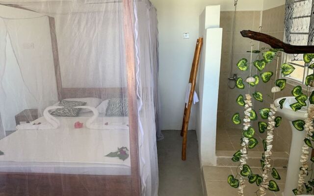 African Paradise Beach Hotel