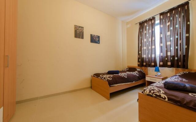 Luxury Holiday Apartment IN Qawra