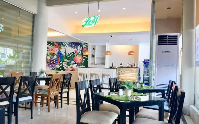 EON Centennial Plaza Hotel