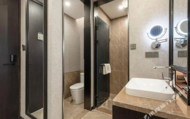 Rezen Dong Hotel (Xi'an Bell Tower Provincial Government Store)