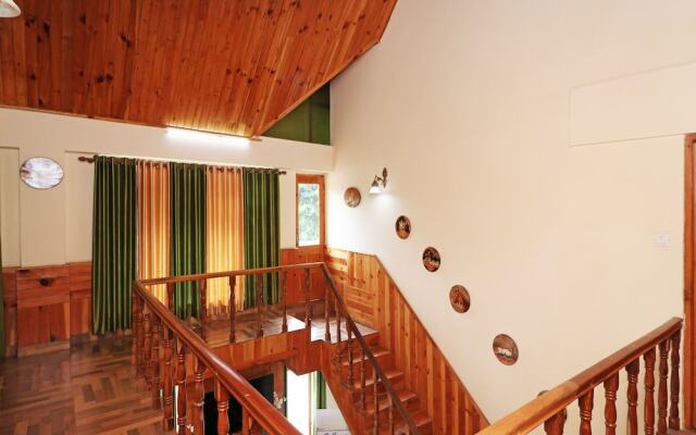 OYO 13715 Home Exotic River View Naggar Road