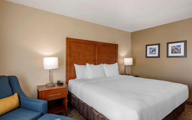 Comfort Inn & Suites Charlottesville Hollymead Town Center
