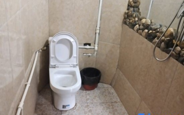 Sanjiang Juyoulou Inn – Bathroom – Liuzhou