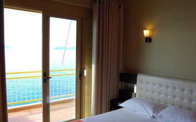 Hotel Liro