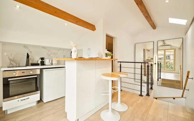 Bright Apartment - AC- 2P - Center of St Tropez