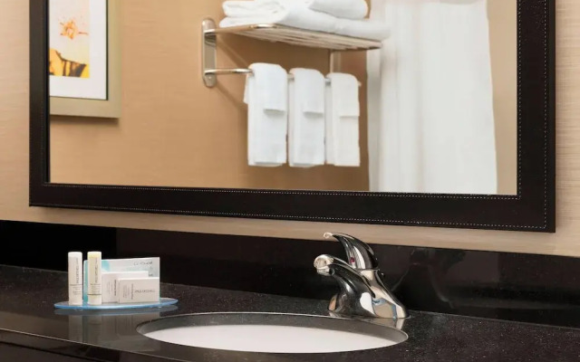 Fairfield Inn By Marriott Manchester