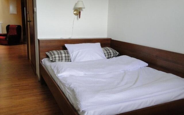 Weranda Restaurant & Rooms