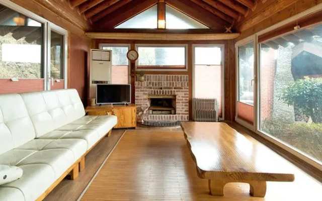 Tongyeong Geobukseon Hotel