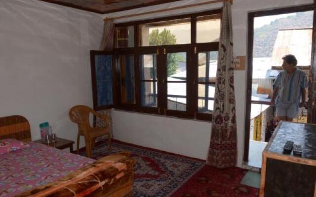Howrah Guest House