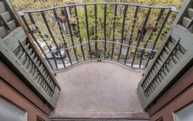 Elegant 4 bedrooms 3 bathrooms Catalan home