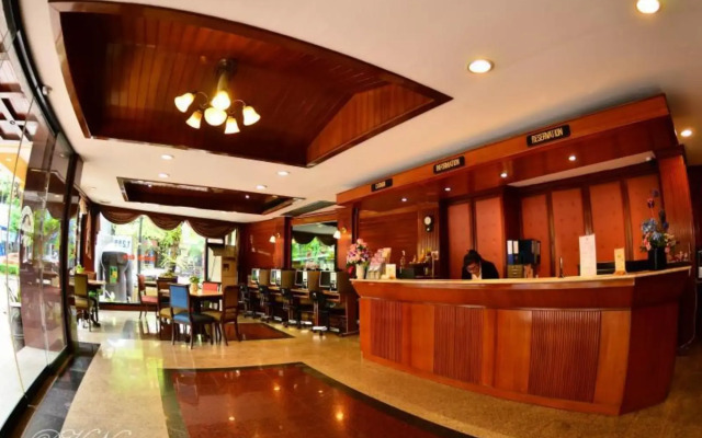 Silom Village Inn