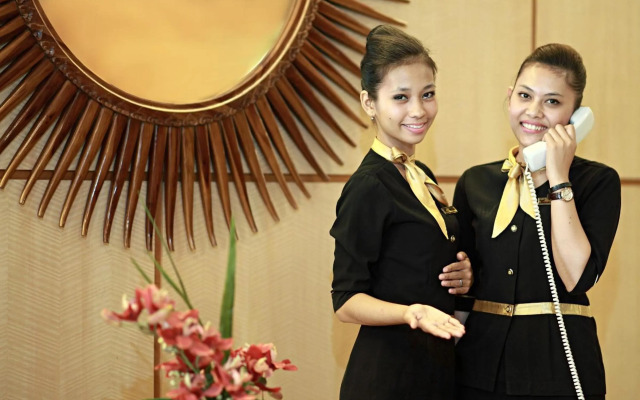 Rocky Plaza Hotel Padang