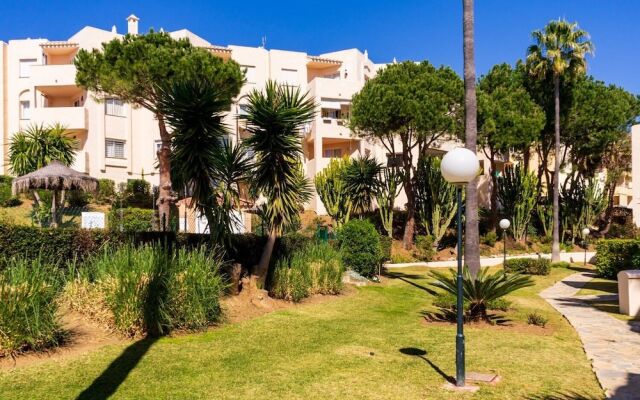 Delightful Penthouse with Sea View in Club Caronte Ref 123