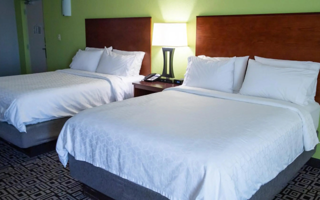 Holiday Inn Express Hickory-Hickory Mart by IHG