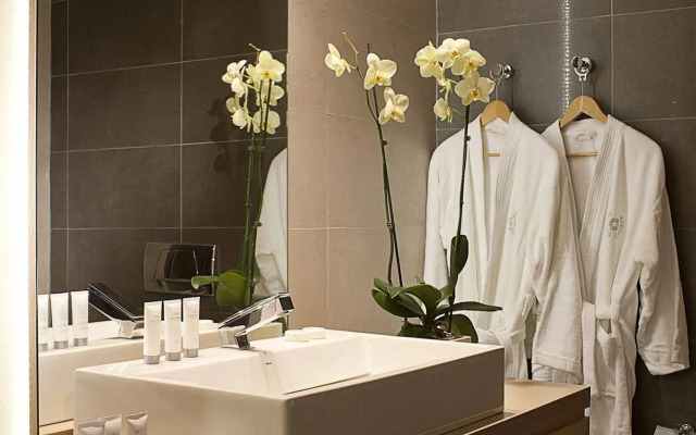 Olympic Palace Resort Hotel & Convention Center