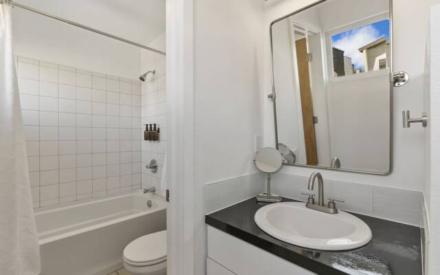 Coopers North in Old Town – Hot Tub & Pool Table!