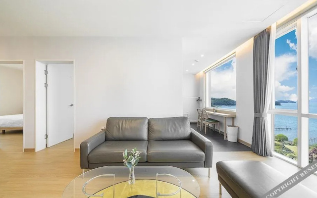 Yeosu Riaeddo poolvilla Pension
