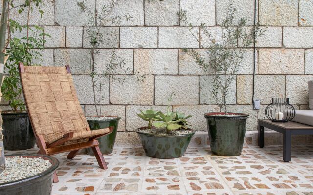 HOLT - Villa Noria - La Casa del Barro Verde