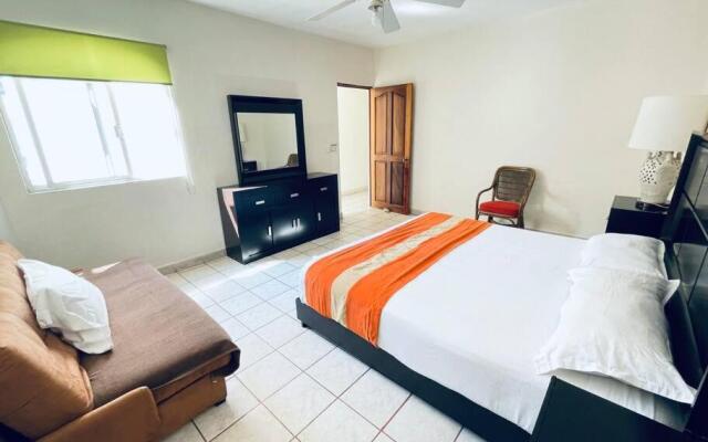 Casa grande con 4 habitaciones! Cerca del mar.