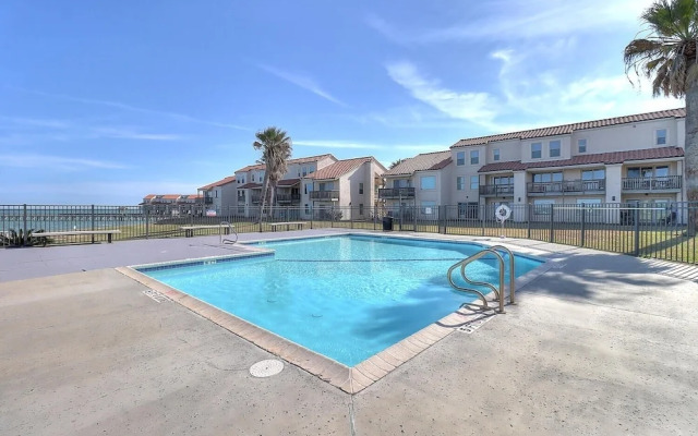 Chamingo 2 Bedroom Condo by Redawning