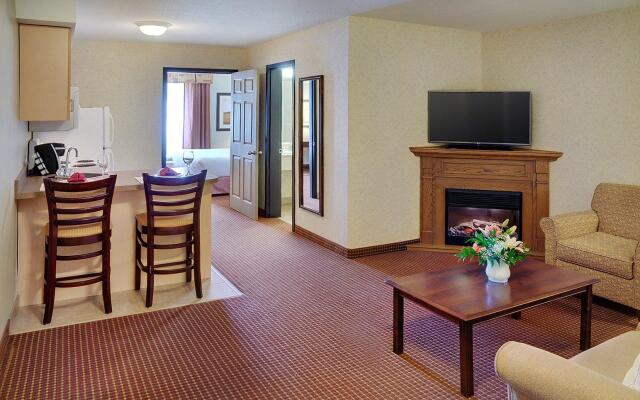 Pomeroy Inn & Suites Hotel Dawson Creek