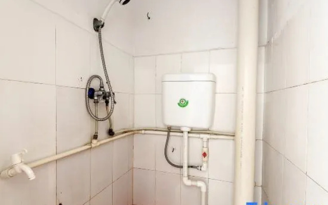 Beihai Xiangxi Hotel (Beibuwan Square)