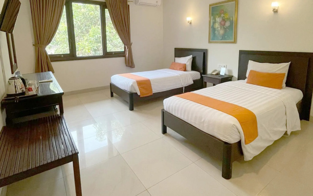 GDW Hotel & Cottage – Guest Rooms – Sukaraja