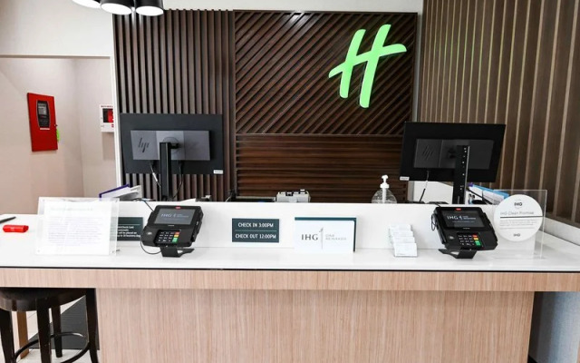 Holiday Inn Hotel And Suites Covington