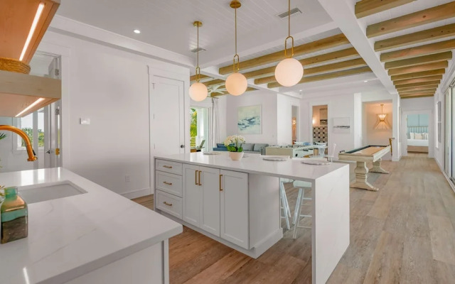 Sandbar Social in Siesta Key