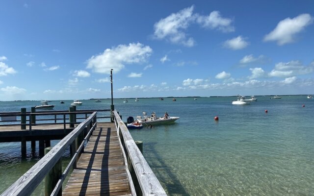 Bahia Bay Resort