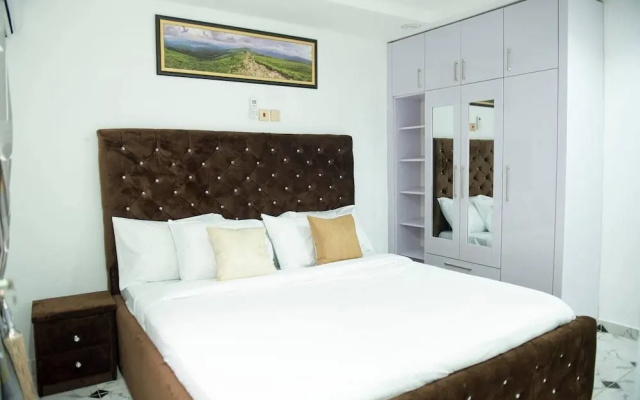 Furnished 3 Bedrooms Apartment With Wifi