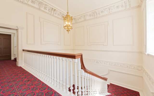 Henrietta Suites City Centre