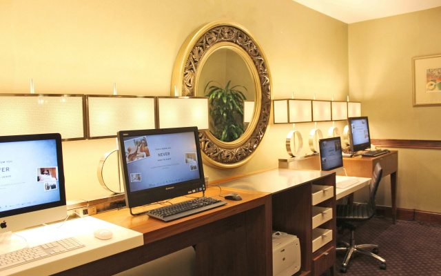 Hilton Cincinnati Netherland Plaza