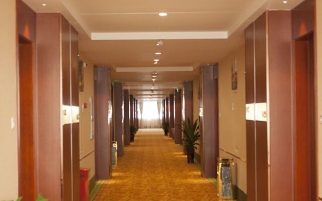 GreenTree Inn Jiansu Nantong Tongzhouwan Huanghe Road Business Hotel