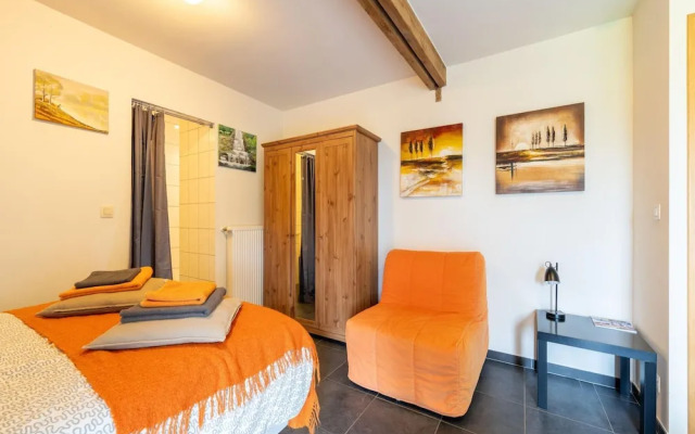 Comfortable Group Home With Large Garden