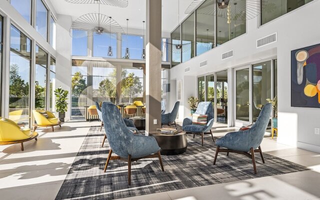 Global Luxury Suites Irvine