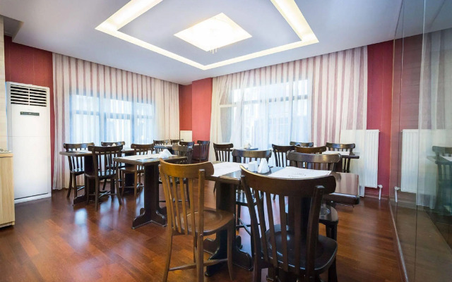 Fatih Hotel Corner