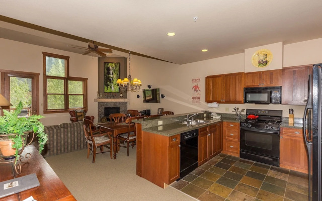 Red Hawk Townhomes by Summit County Mountain Retreats