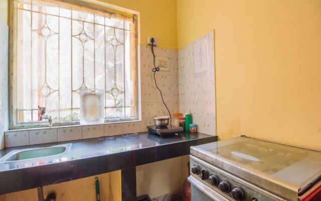 OYO 11508 Home Colourful Studio Calangute