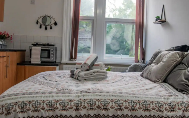 Bv Comfy Studio At Maningham Lane Bradford