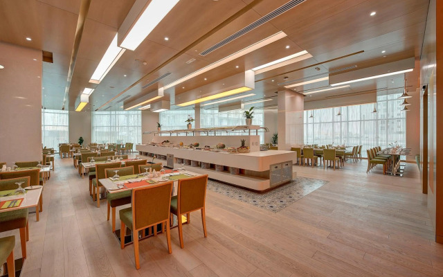 Al Khoory Atrium Hotel